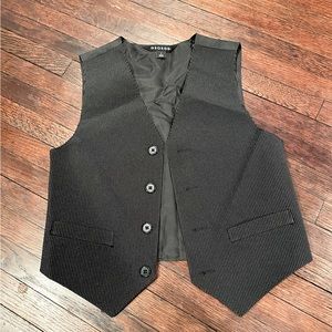 Size 6, kid vest